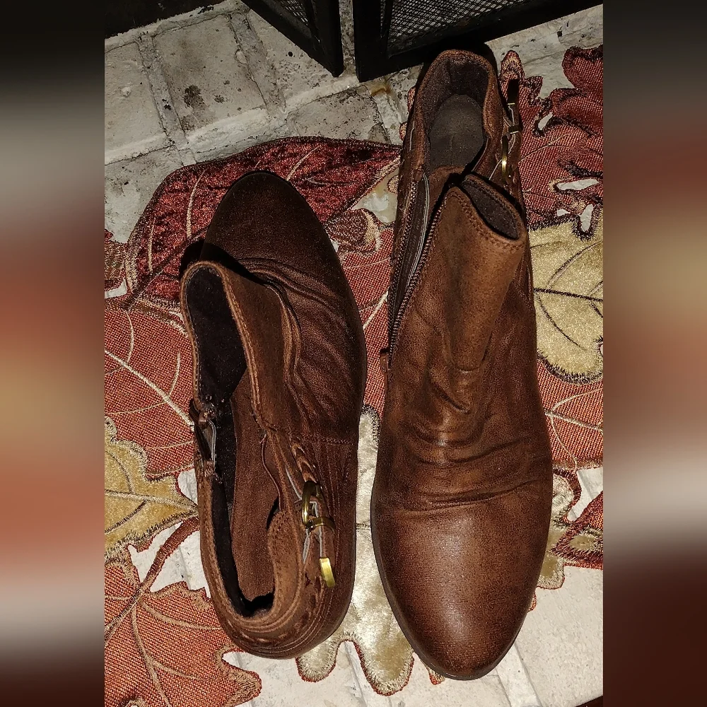 Booties - Picture 1 of 4